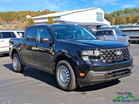 New 2025 Ford Maverick XL image 7