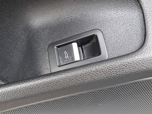 Used 2017 Audi A4 2.0T Ultra Premium image 30