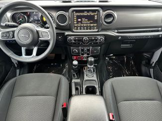 Used 2023 Jeep Wrangler Unlimited Rubicon 4xe w/ Steel Bumper Group video 3