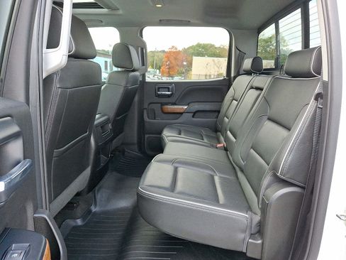 Used 2018 Chevrolet Silverado 3500 High Country w/ Duramax Plus Package image 11