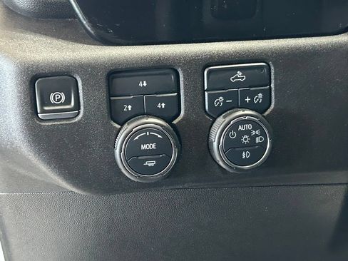 Used 2025 Chevrolet Silverado 3500 LT AWD/4WD image 20
