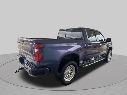 Used 2022 Chevrolet Silverado 1500 High Country w/ Z71 Off-Road Package AWD/4WD image 10
