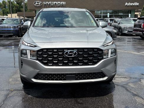 Used 2023 Hyundai Santa Fe SE AWD/4WD image 2