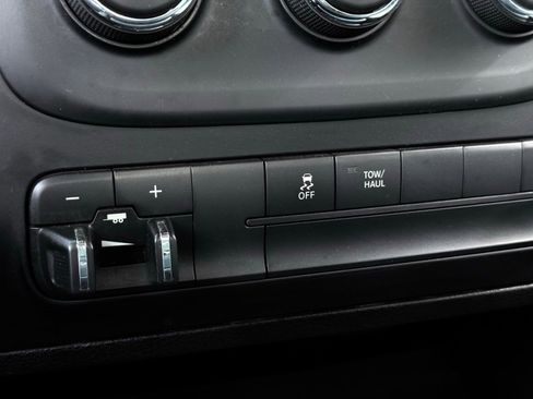 Used 2021 RAM 1500 Tradesman w/ Chrome Appearance Group image 45