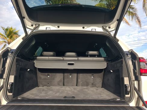 Used 2021 BMW X5 M50i w/ Premium Package image 13