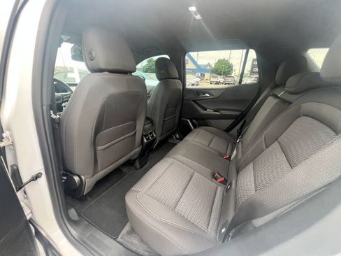 Used 2025 Chevrolet Equinox LT FWD image 33