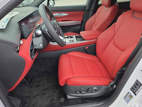 New 2026 Genesis GV70 2.5T Sport Prestige AWD/4WD image 9