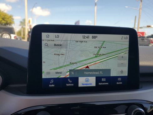 Used 2022 Ford Escape SEL w/ Technology Package image 10