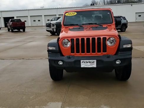 Used 2020 Jeep Gladiator Sport w/ Quick Order Package 24S AWD/4WD image 3