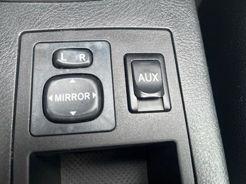 Used 2011 Toyota RAV4 Sport image 17