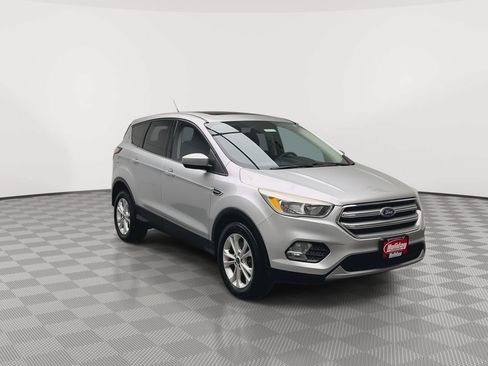 Used 2017 Ford Escape SE AWD/4WD image 30