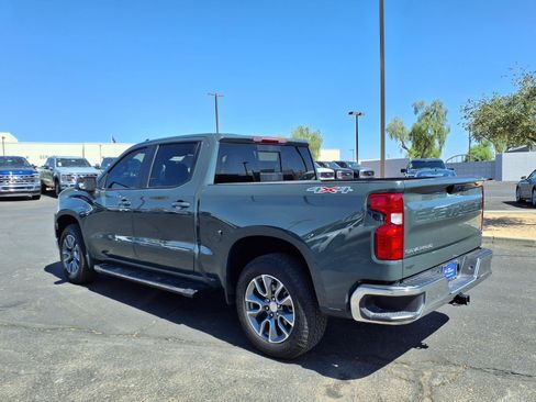 Used 2026 Chevrolet Silverado 1500 LT w/ Leather Package AWD/4WD image 4