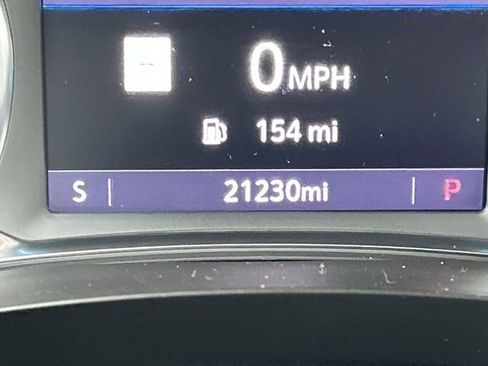 Used 2023 Chevrolet Traverse RS image 32