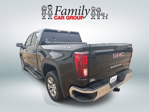 Used 2022 GMC Sierra 1500 SLE image 4