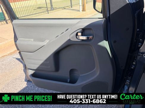 Used 2019 Nissan Frontier SV image 24