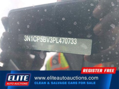 Used 2023 Nissan Kicks S image 17