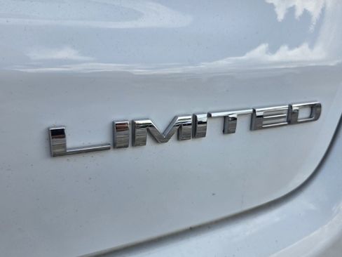 Used 2025 Jeep Compass Limited AWD/4WD image 14