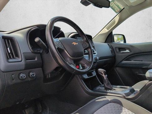 Used 2022 Chevrolet Colorado Z71 AWD/4WD image 10