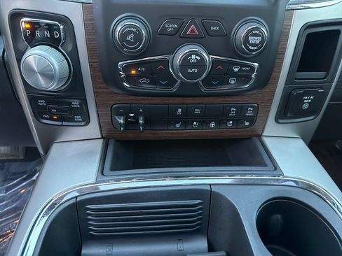 Used 2017 RAM 1500 Laramie w/ Convenience Group AWD/4WD image 31