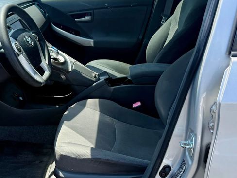 Used 2010 Toyota Prius Three image 11