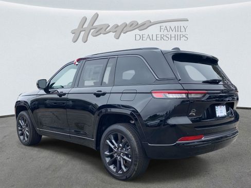 New 2026 Jeep Grand Cherokee Limited Reserve image 5