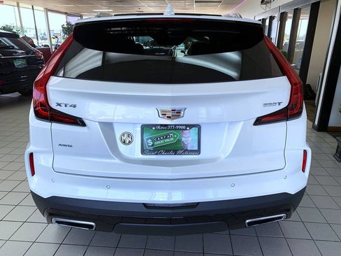 Used 2024 Cadillac XT4 Premium Luxury w/ Cold Weather Package AWD/4WD image 7