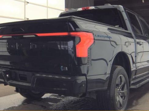 Used 2023 Ford F150 Lightning Lariat w/ Equipment Group 511A High image 4