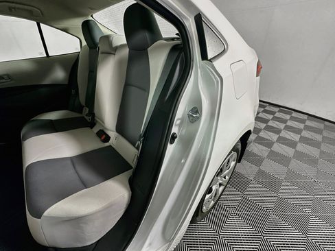 Used 2025 Toyota Corolla LE FWD image 25