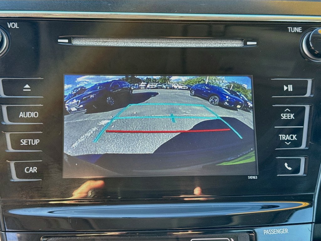 Used 2017 Toyota Prius V Two FWD image 11