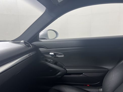 Certified 2024 Porsche 718 Cayman RWD image 14