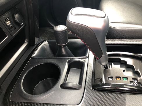 Used 2018 Toyota 4Runner TRD Off-Road Premium image 22