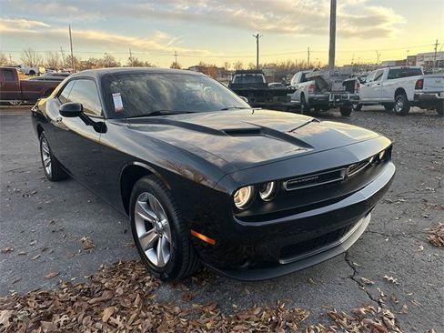 Used 2022 Dodge Challenger SXT w/ Cold Weather Group image 4