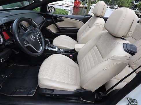 Used 2018 Buick Cascada Premium FWD image 8