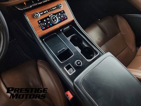 Used 2020 Lincoln Aviator Reserve w/ Equipment Group 202A image 11