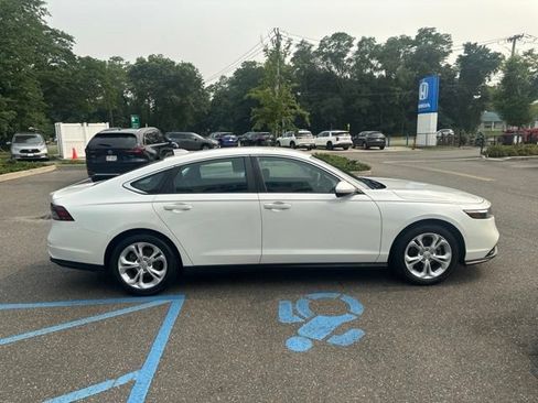Certified 2023 Honda Accord LX image 9