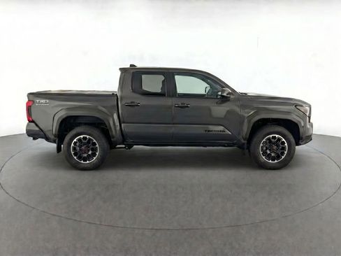 New 2026 Toyota Tacoma TRD Off-Road AWD/4WD image 8