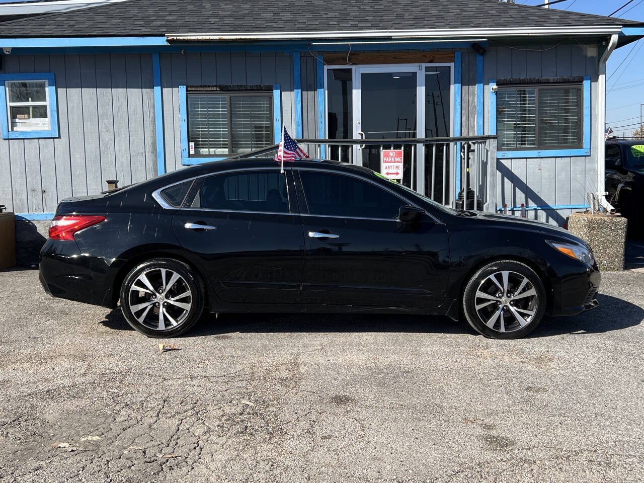Used 2017 Nissan Altima 2.5 S w/ Power Driver Seat Package FWD image 5
