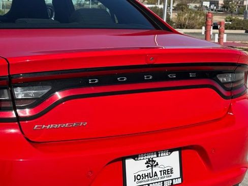 Used 2022 Dodge Charger SXT image 10