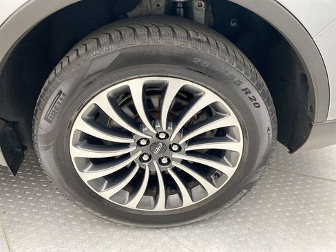 Used 2022 Lincoln Aviator AWD w/ Premium Package image 10
