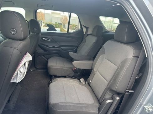 Used 2019 Chevrolet Traverse LT image 10
