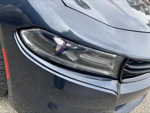 Used 2017 Dodge Charger SXT w/ Driver Confidence Group image 27