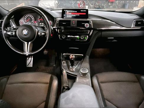 Used 2018 BMW M3 image 17