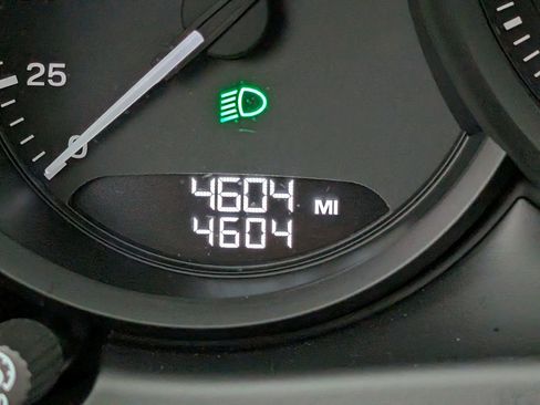 Certified 2026 Porsche Macan AWD/4WD image 29