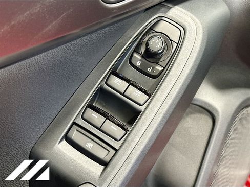 Used 2025 Subaru Impreza 2.0i AWD/4WD image 18