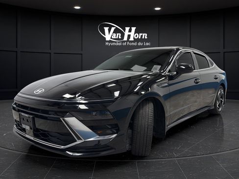 Used 2025 Hyundai Sonata SEL FWD image 3