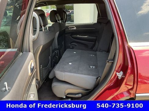 Used 2016 Jeep Grand Cherokee Laredo AWD/4WD image 24