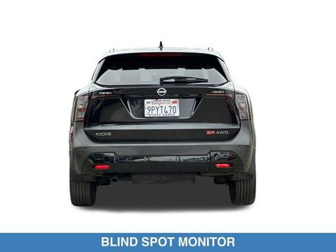 Used 2025 Nissan Kicks SR AWD/4WD image 6