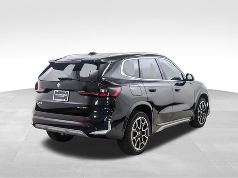 Used 2025 BMW X1 xDrive28i w/ Technology Package image 5