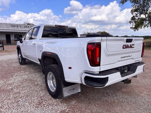 Used 2021 GMC Sierra 3500 Denali w/ Denali Ultimate Package AWD/4WD image 3