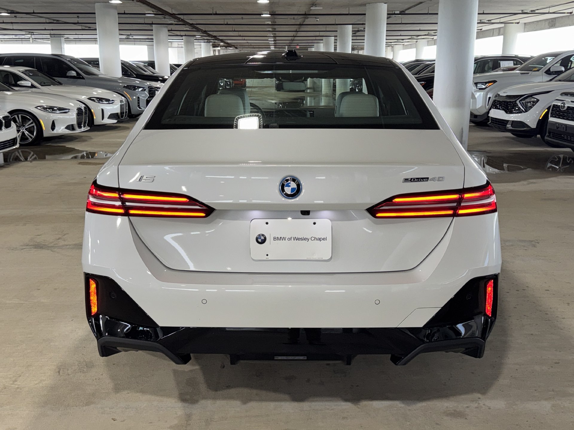 Used 2026 BMW i5 eDrive40 RWD image 6